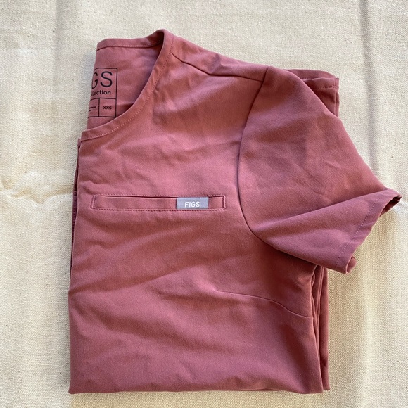 Figs Tops - Figs Dusty Rose Scrub Top